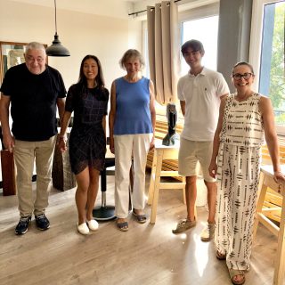 Mein Besuch im KK-Campus: Selma Rose (rechts) mit Alfred Holtkott und seinen Kindern.